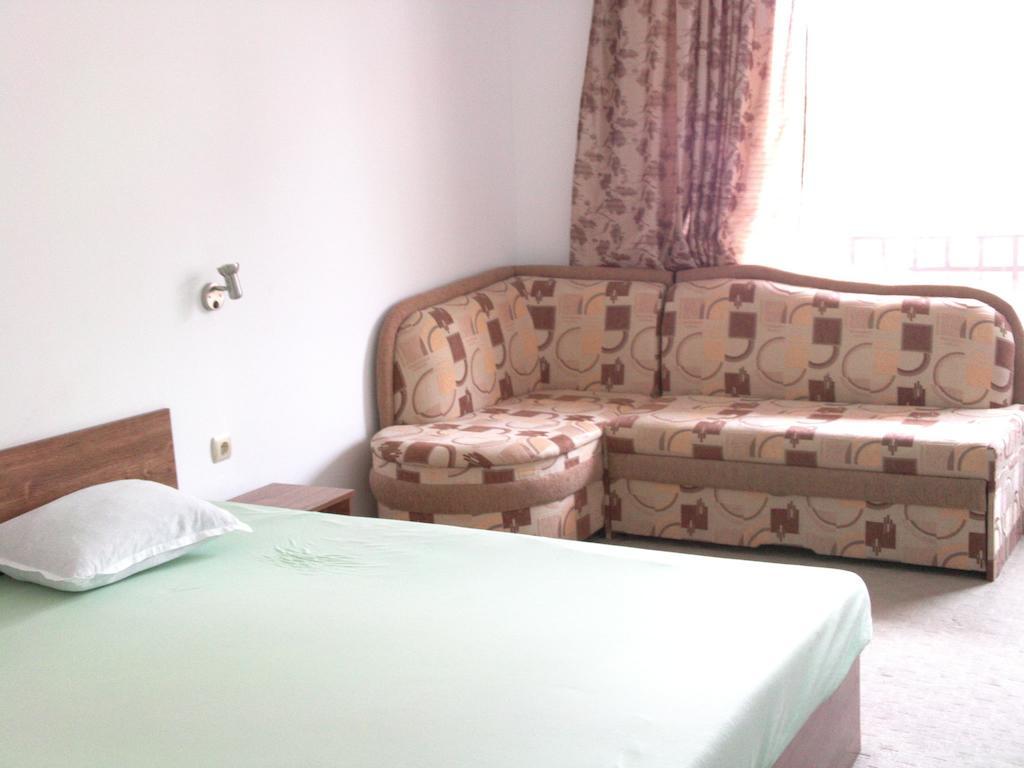 Hotel Neven Primorsko Habitación foto