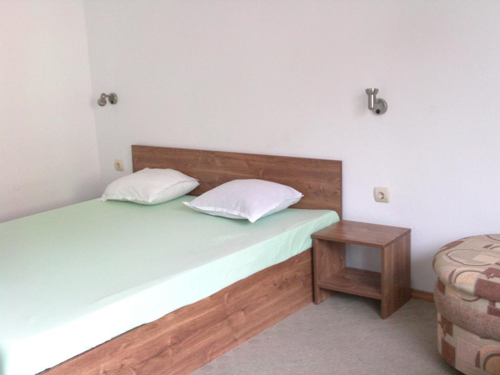Hotel Neven Primorsko Habitación foto